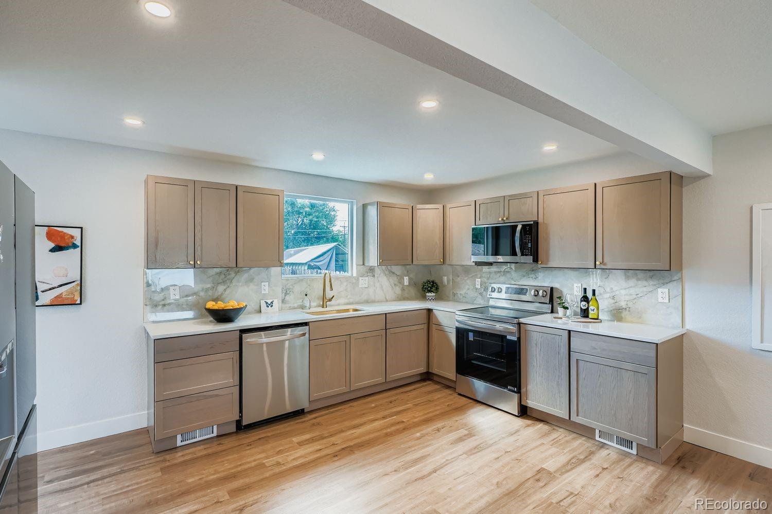 MLS Image #8 for 1673  lansing street,aurora, Colorado