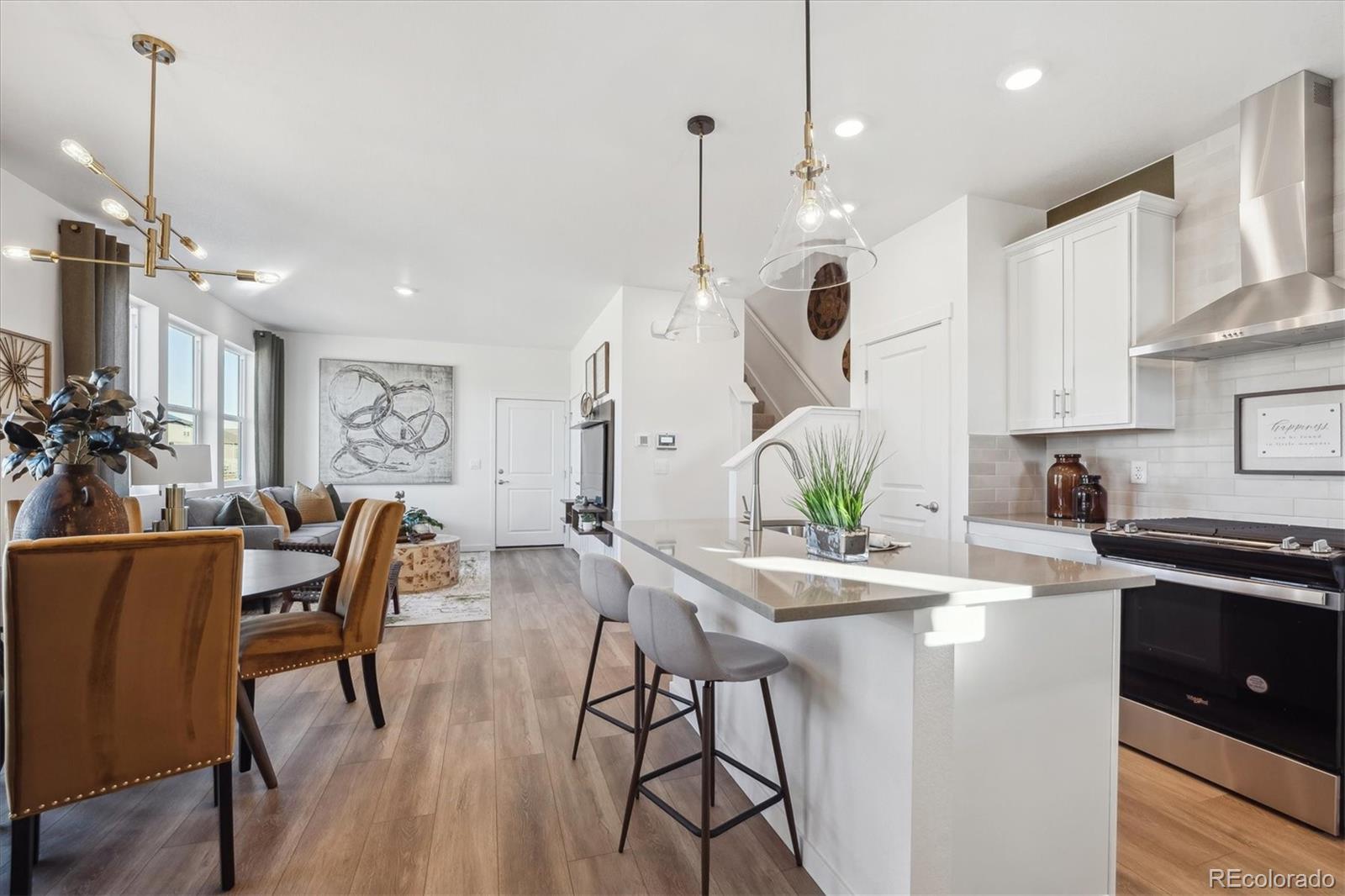 MLS Image #12 for 928  logan peak way,berthoud, Colorado