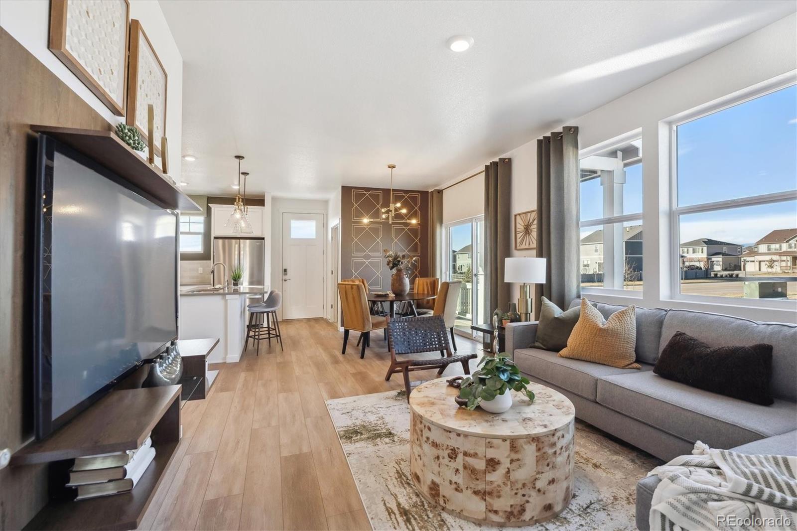 MLS Image #4 for 928  logan peak way,berthoud, Colorado
