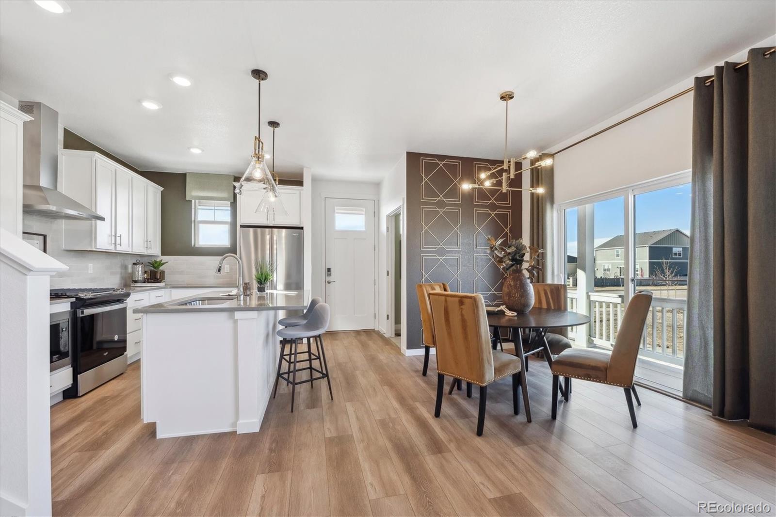 MLS Image #6 for 928  logan peak way,berthoud, Colorado