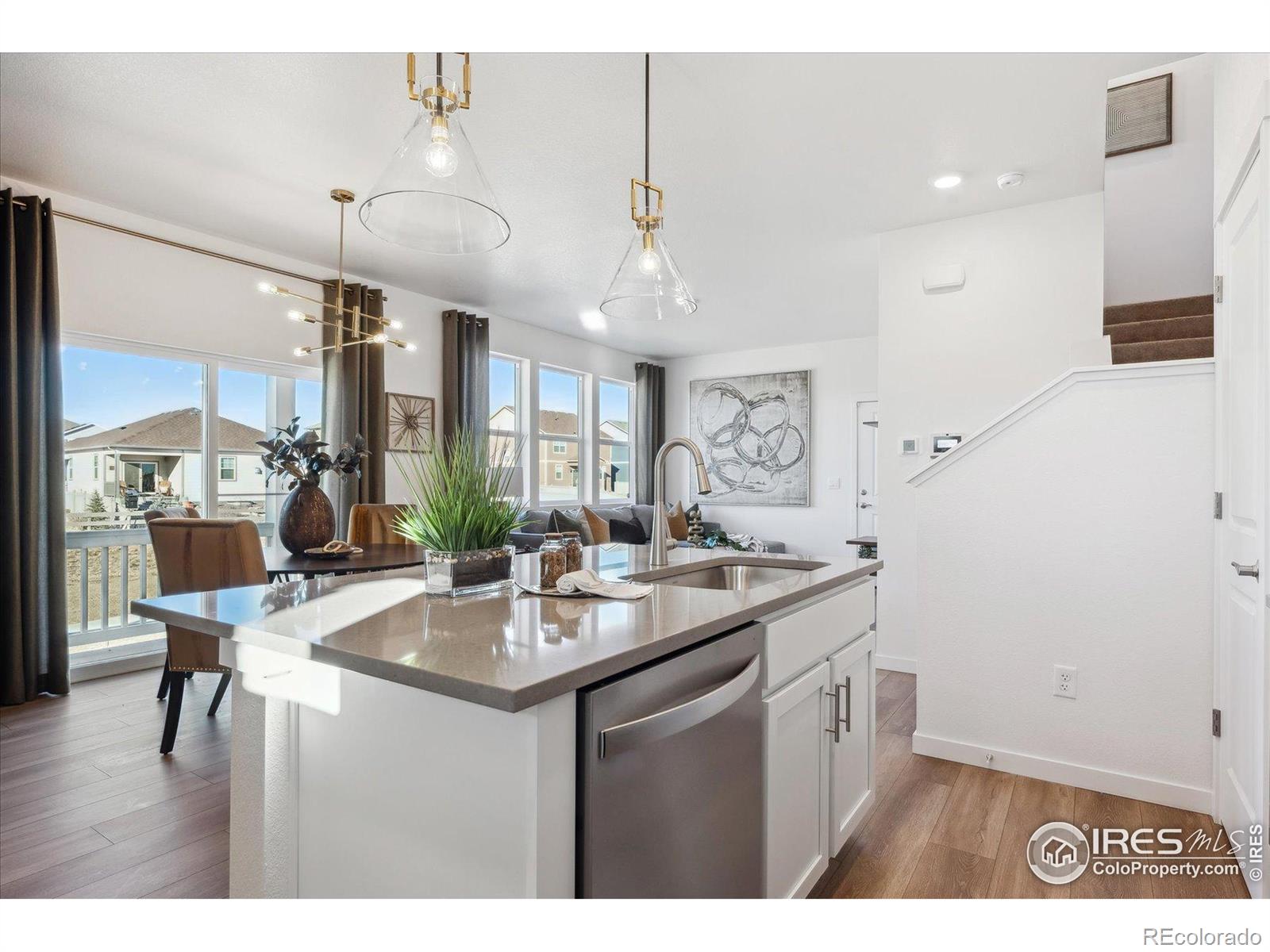 MLS Image #13 for 928  logan peak way,berthoud, Colorado
