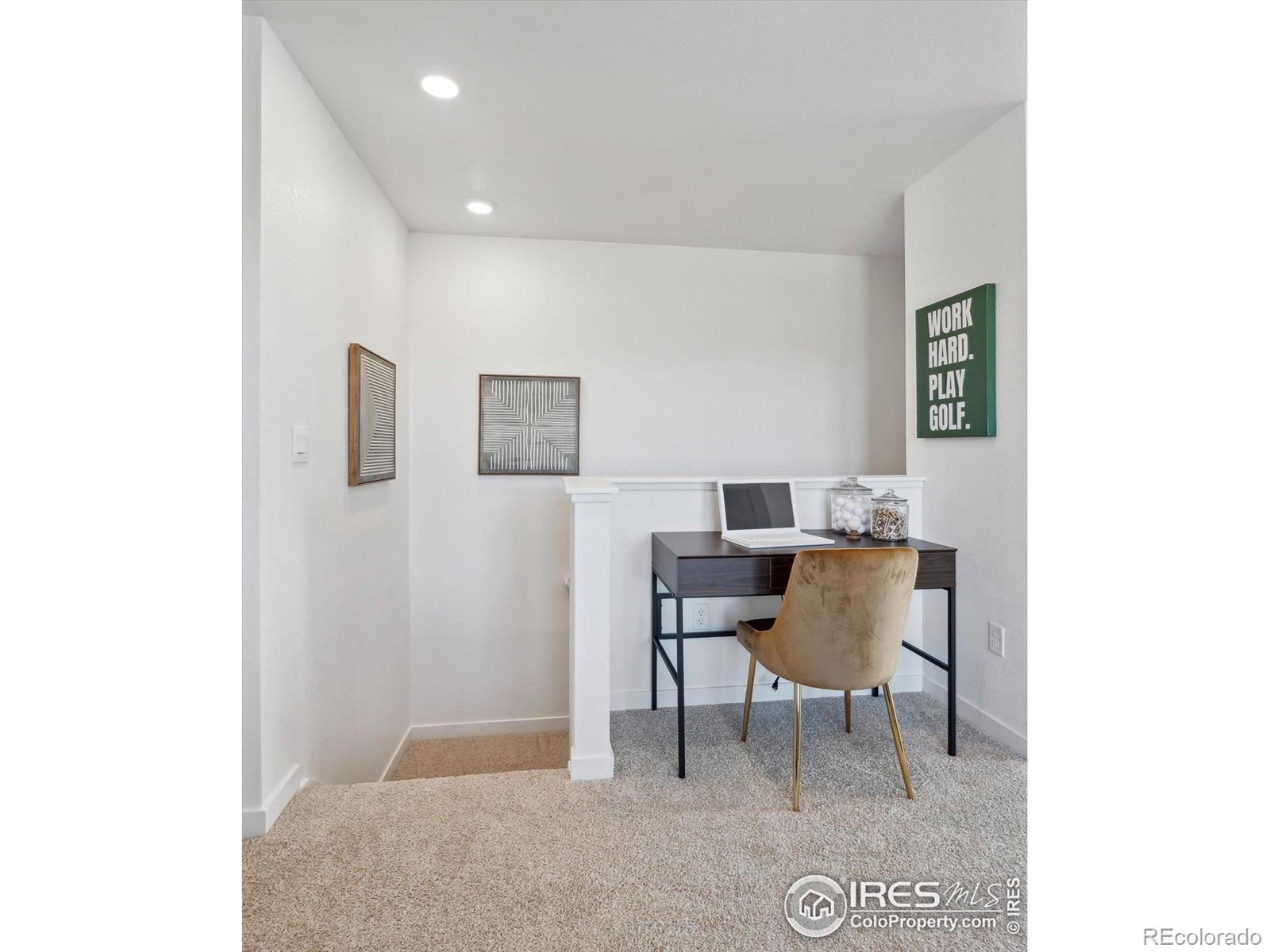 MLS Image #17 for 928  logan peak way,berthoud, Colorado