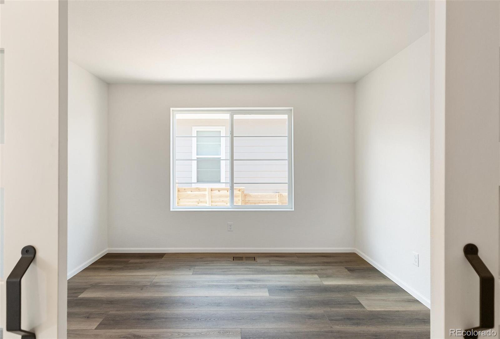 MLS Image #16 for 9394  bahama court,commerce city, Colorado