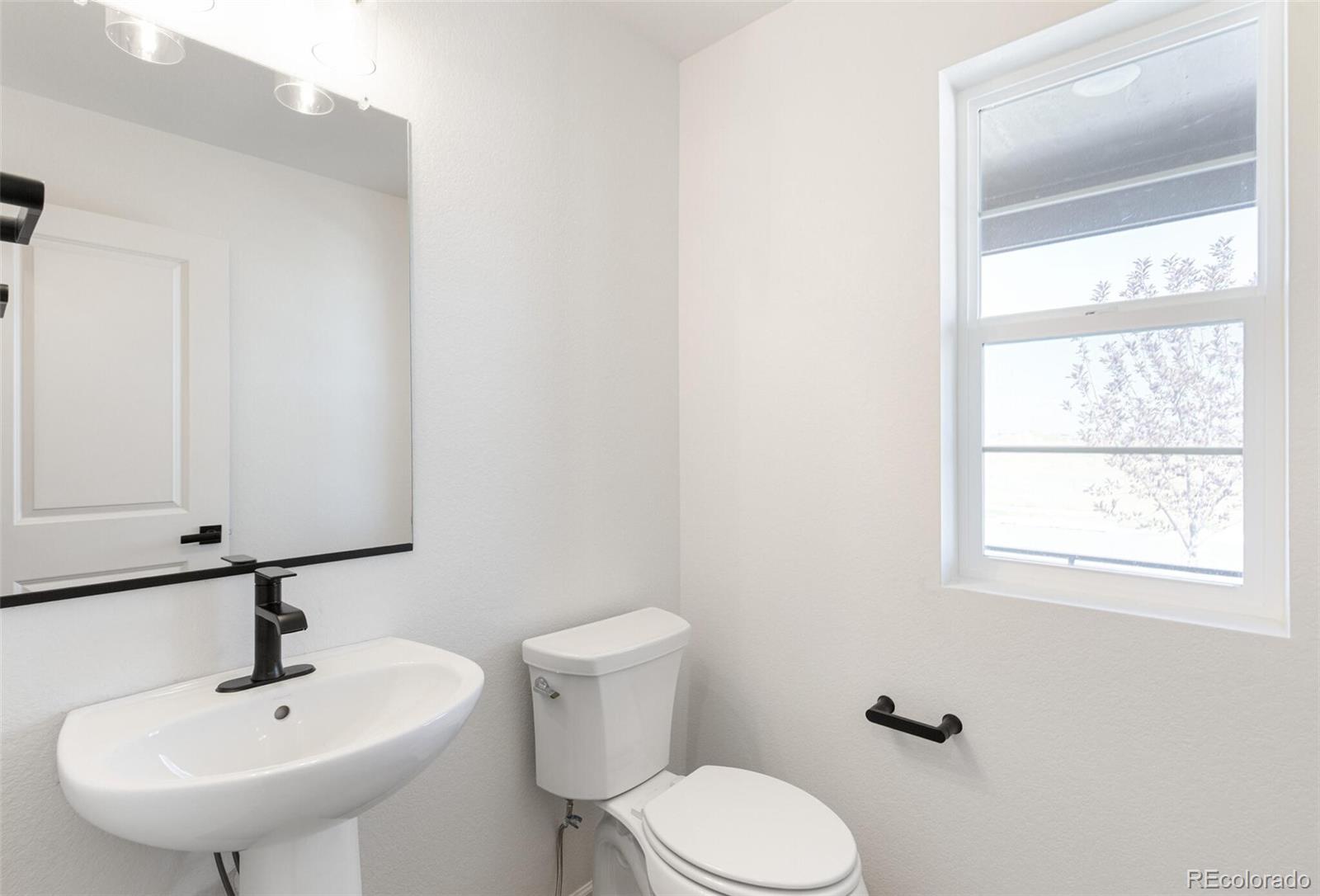 MLS Image #18 for 9394  bahama court,commerce city, Colorado