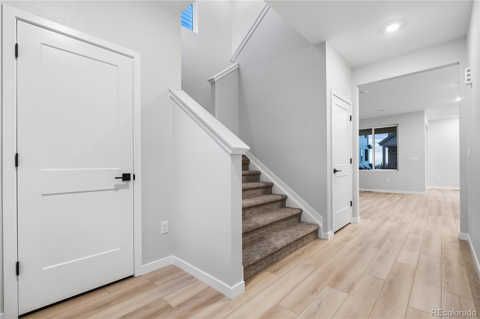 MLS Image #5 for 12051  amplify circle,lone tree, Colorado