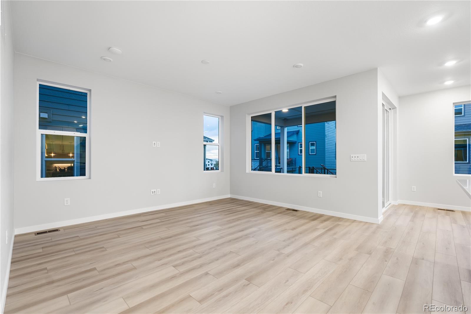 MLS Image #7 for 12051  amplify circle,lone tree, Colorado