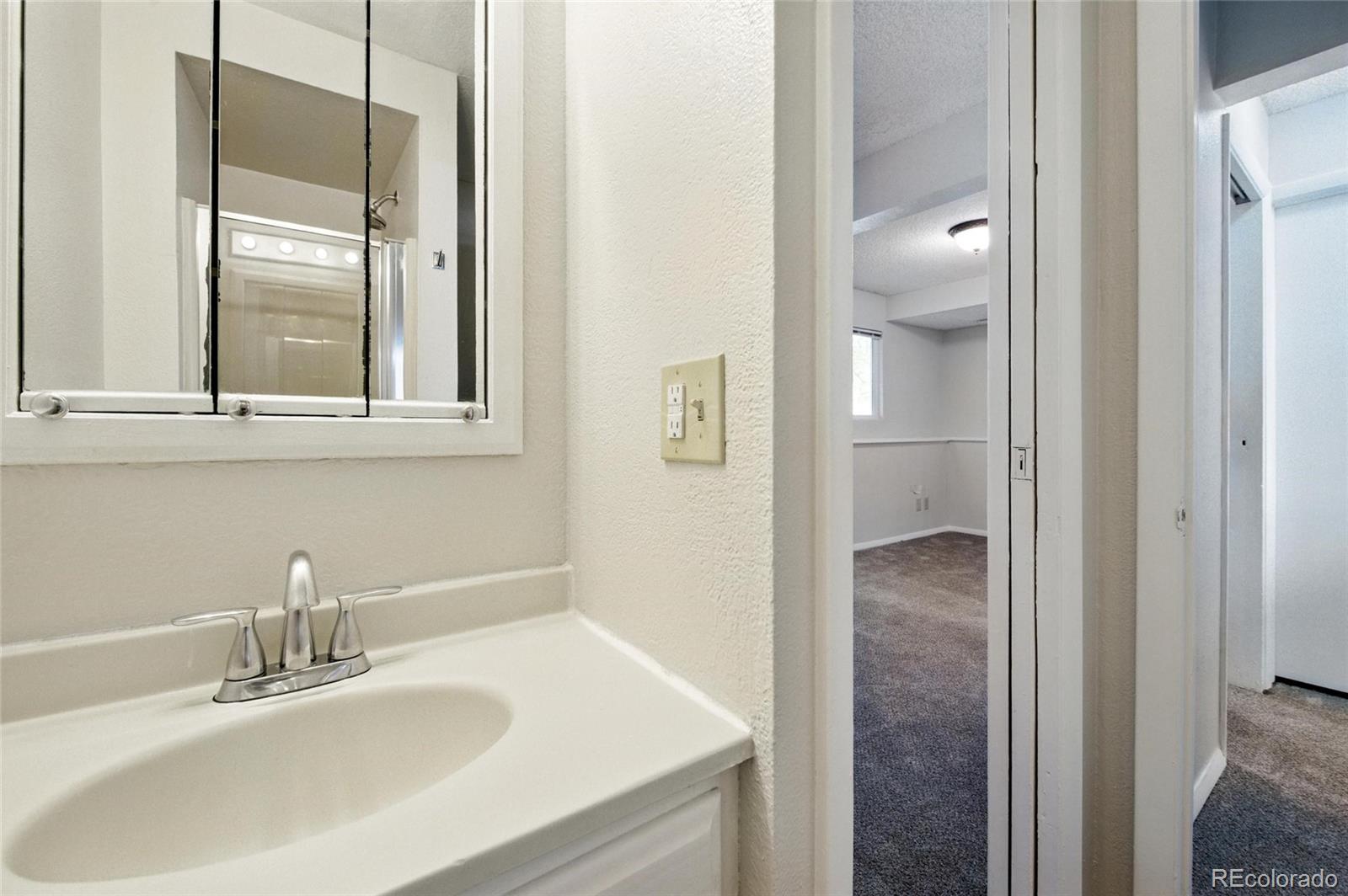 MLS Image #14 for 17593 e temple drive,aurora, Colorado