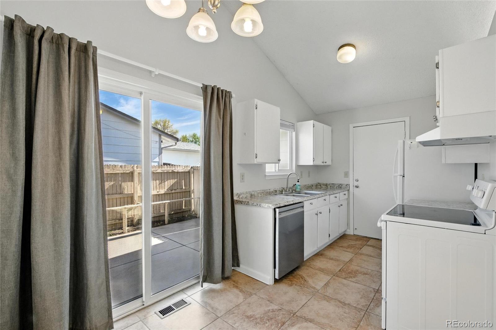 MLS Image #6 for 17593 e temple drive,aurora, Colorado