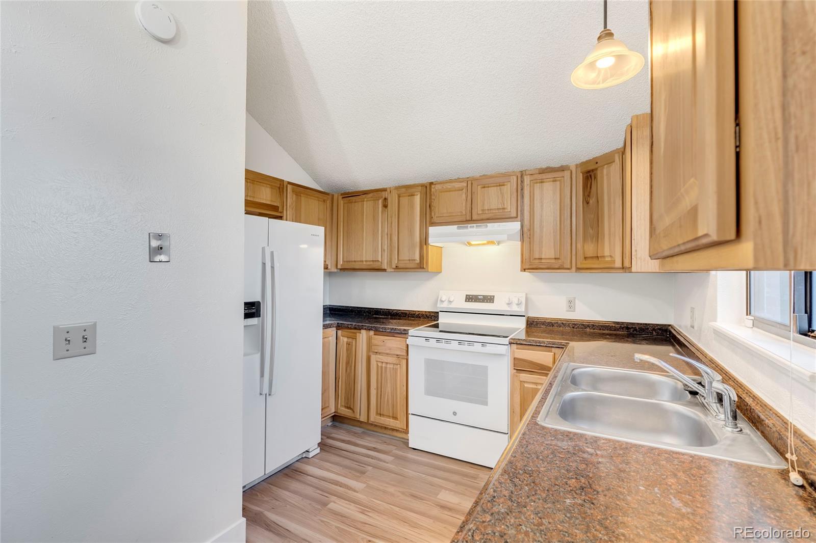 MLS Image #11 for 3840 s genoa court,aurora, Colorado