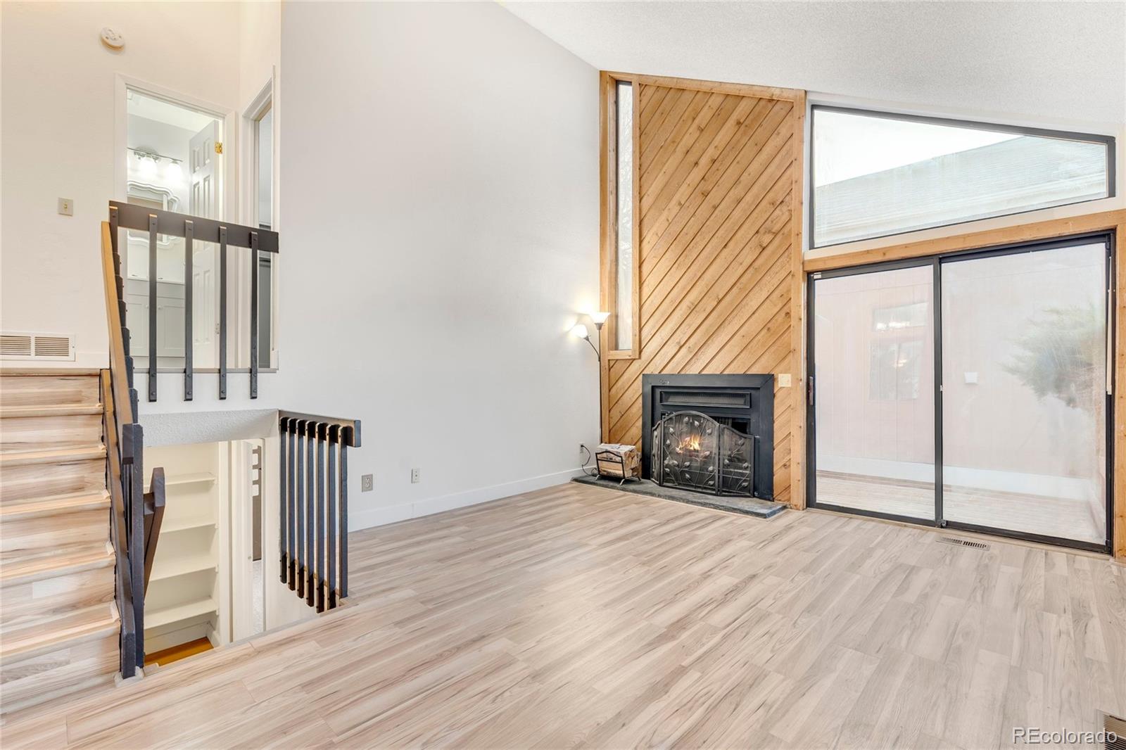 MLS Image #3 for 3840 s genoa court,aurora, Colorado