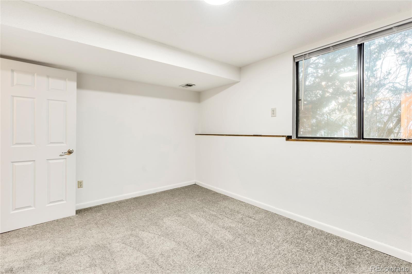 MLS Image #38 for 3840 s genoa court,aurora, Colorado