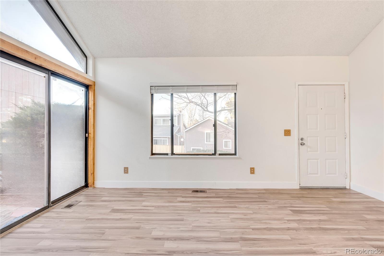 MLS Image #6 for 3840 s genoa court,aurora, Colorado