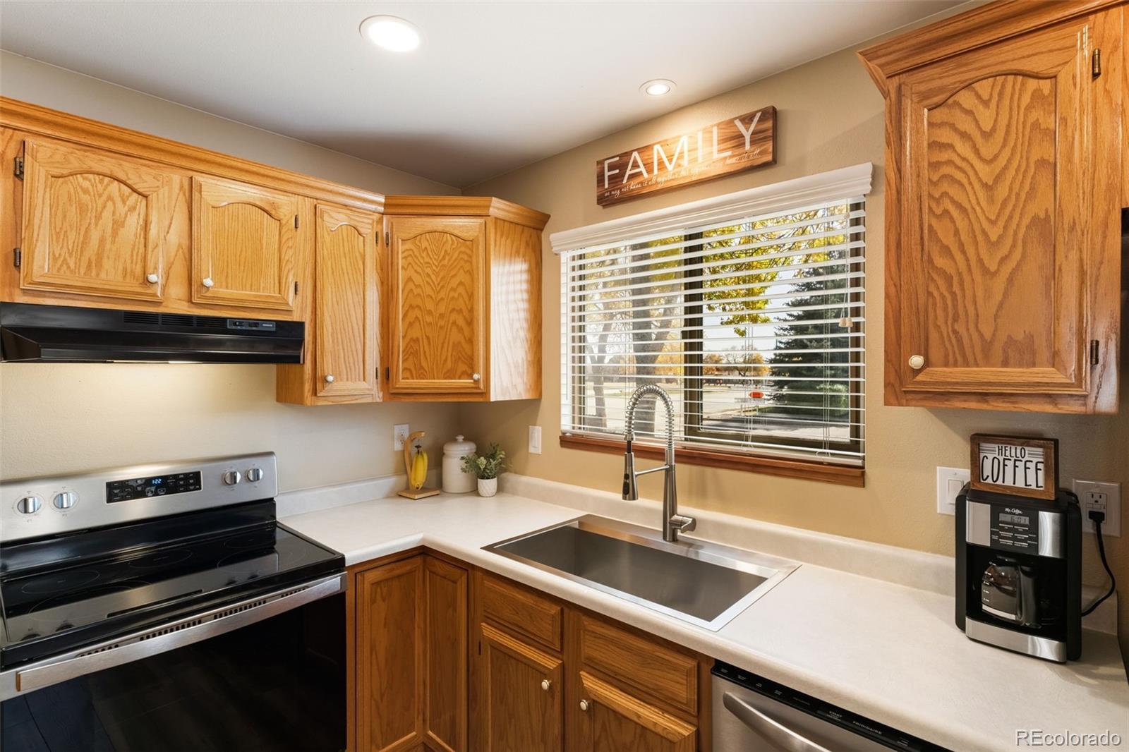 MLS Image #15 for 1018  lutheran way ,colorado springs, Colorado