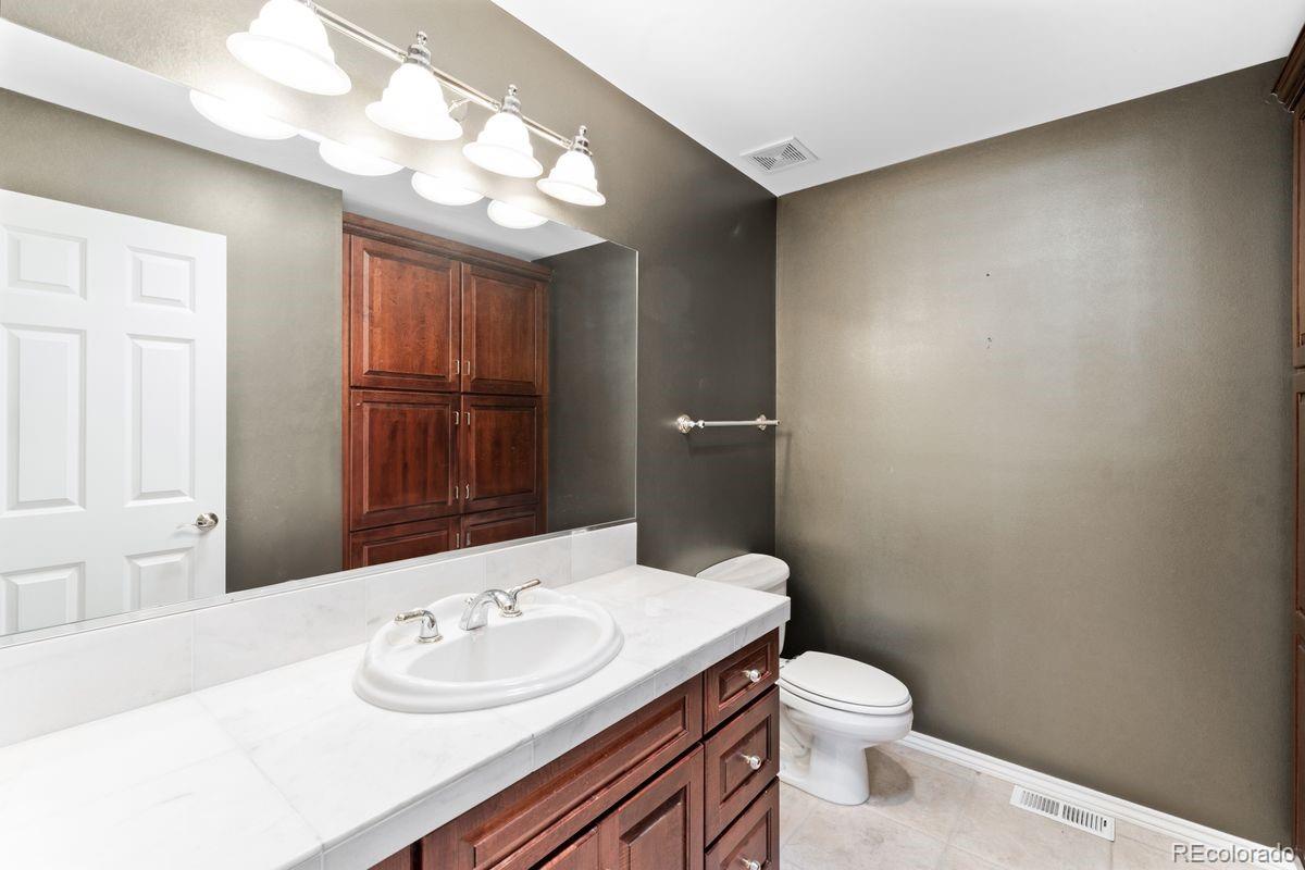 MLS Image #15 for 6684 e bates avenue,denver, Colorado
