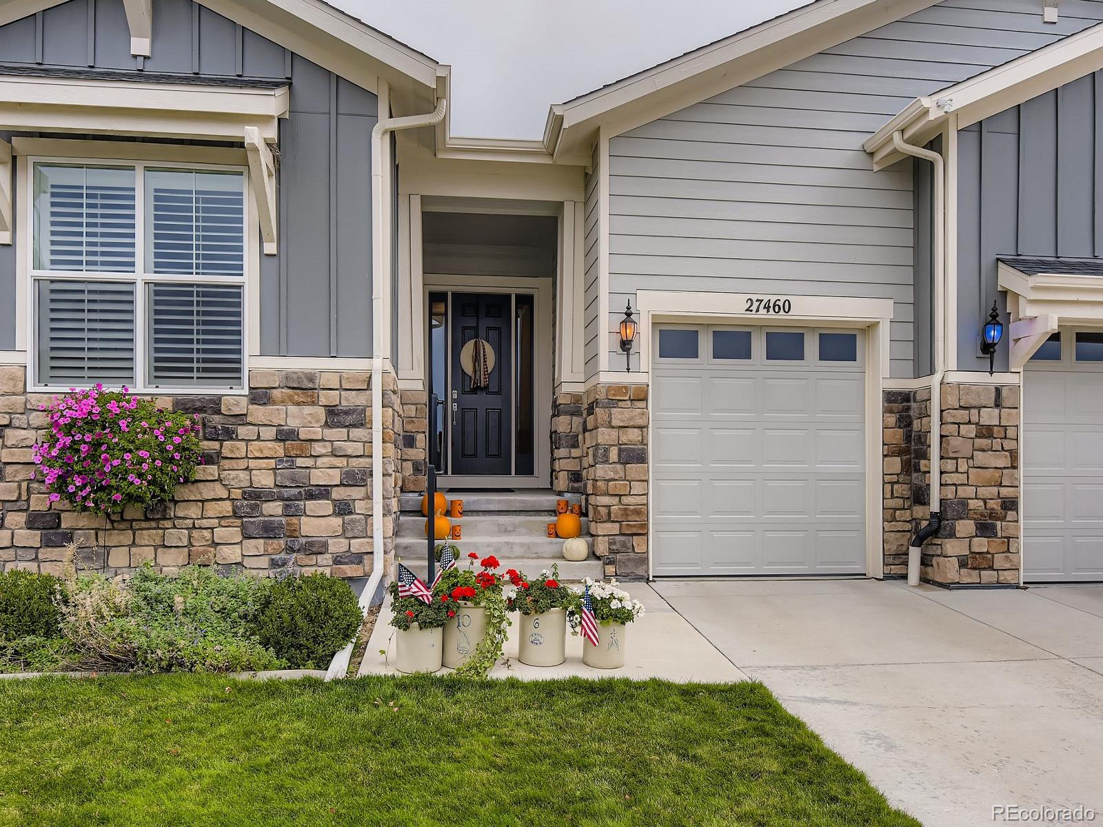 MLS Image #1 for 27460 e lakeview drive,aurora, Colorado