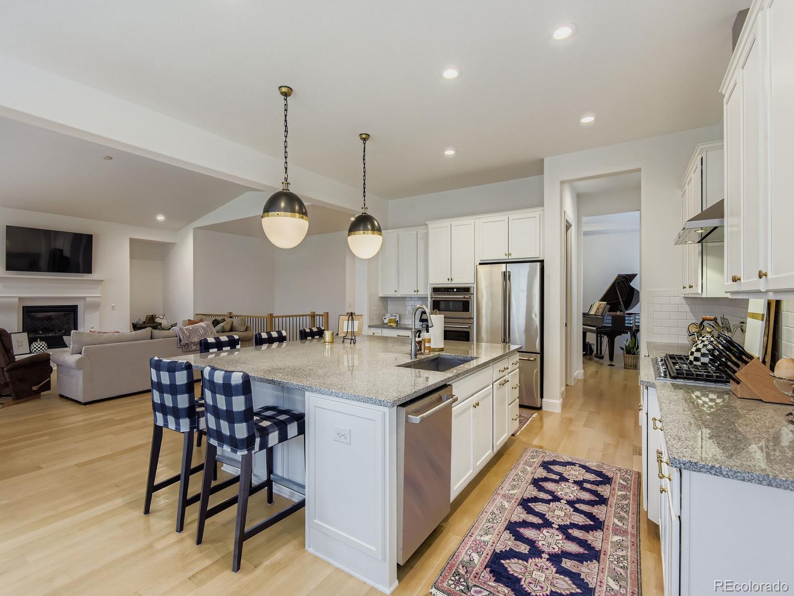 MLS Image #10 for 27460 e lakeview drive,aurora, Colorado