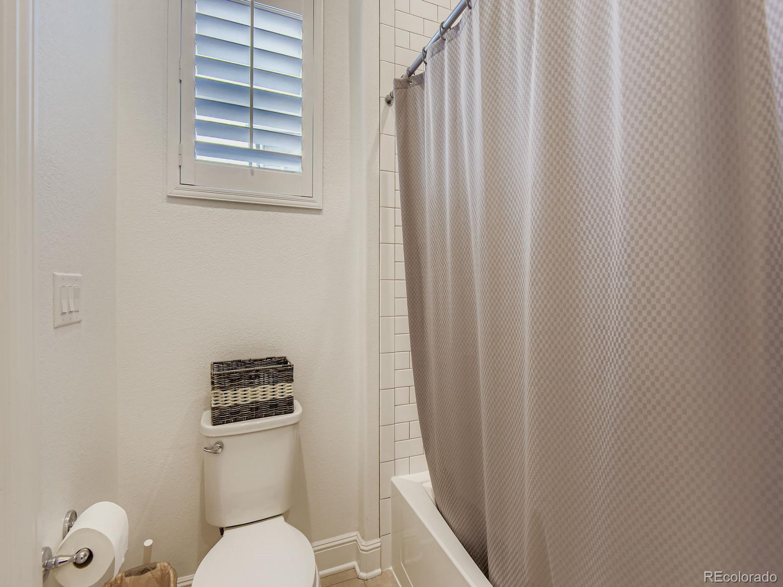 MLS Image #23 for 27460 e lakeview drive,aurora, Colorado