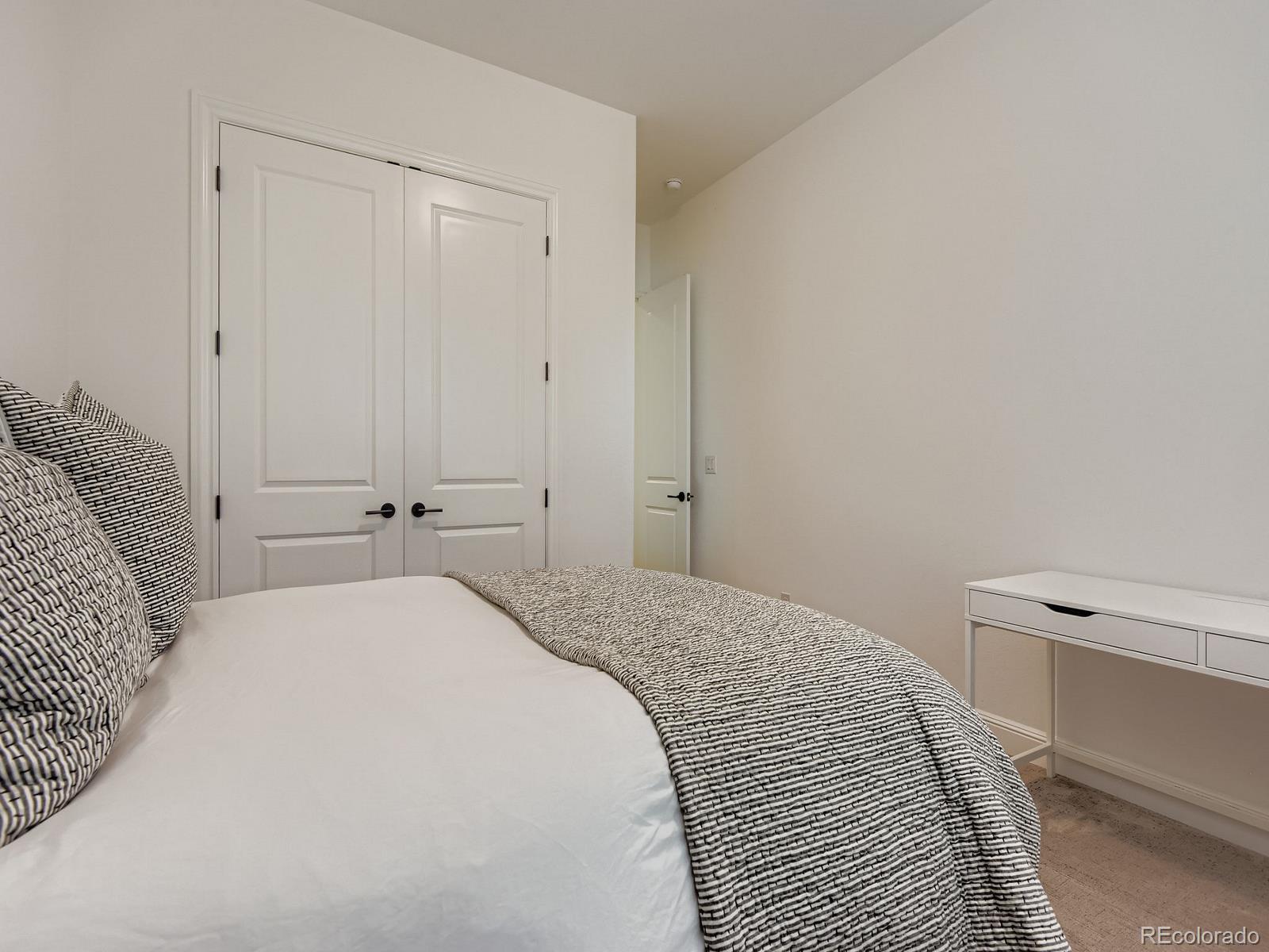 MLS Image #27 for 27460 e lakeview drive,aurora, Colorado