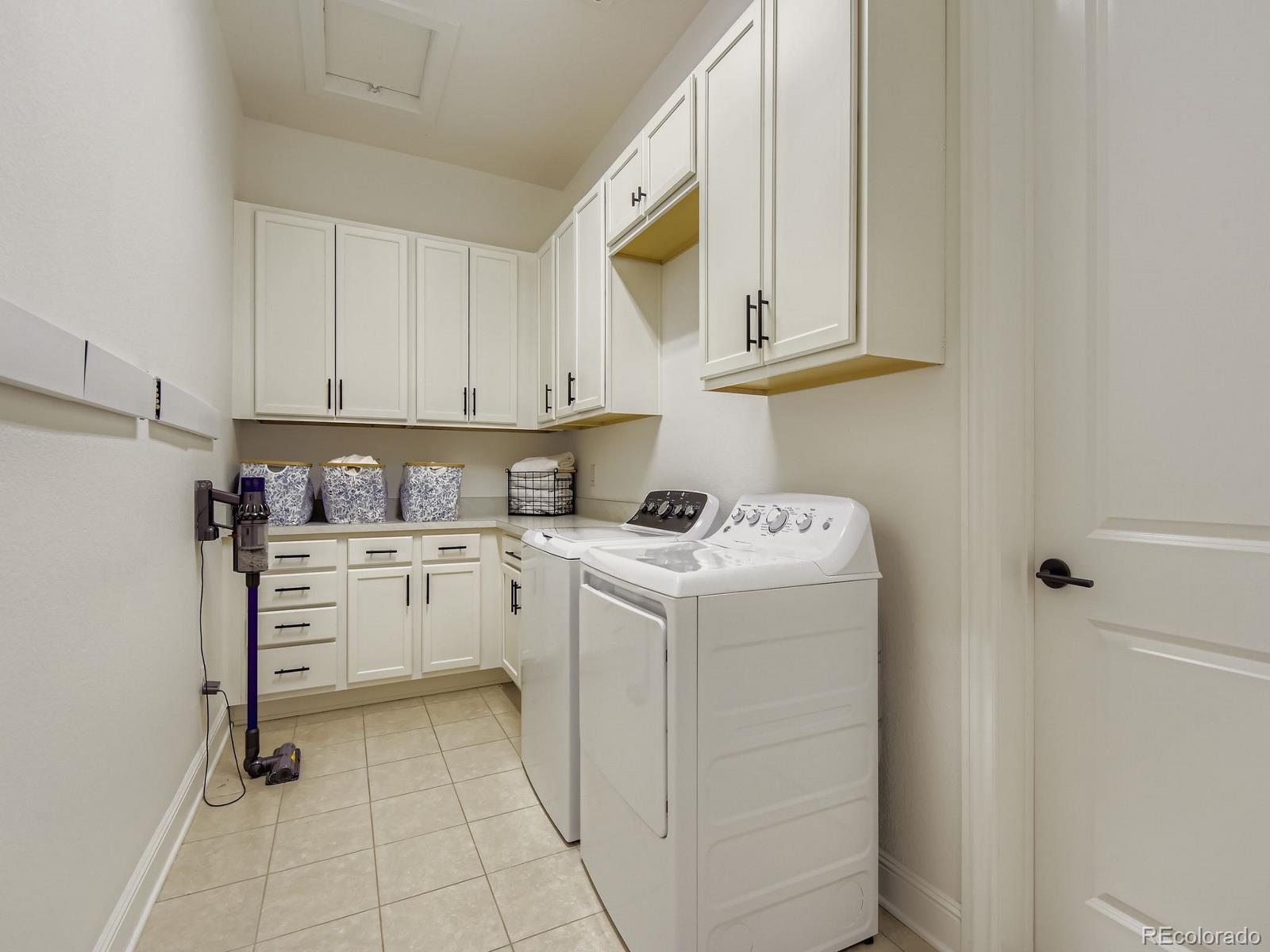 MLS Image #30 for 27460 e lakeview drive,aurora, Colorado