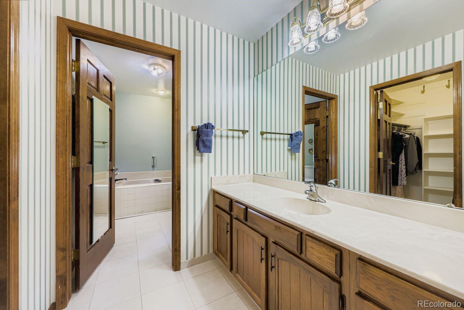 MLS Image #12 for 7855  allison court,arvada, Colorado