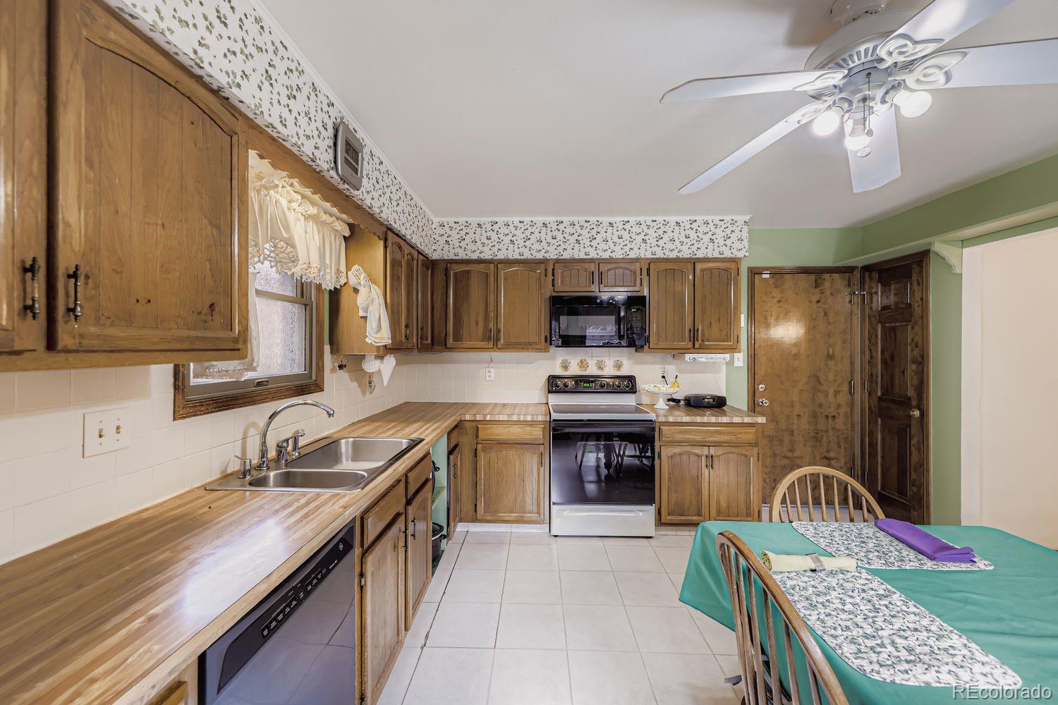 MLS Image #7 for 7855  allison court,arvada, Colorado