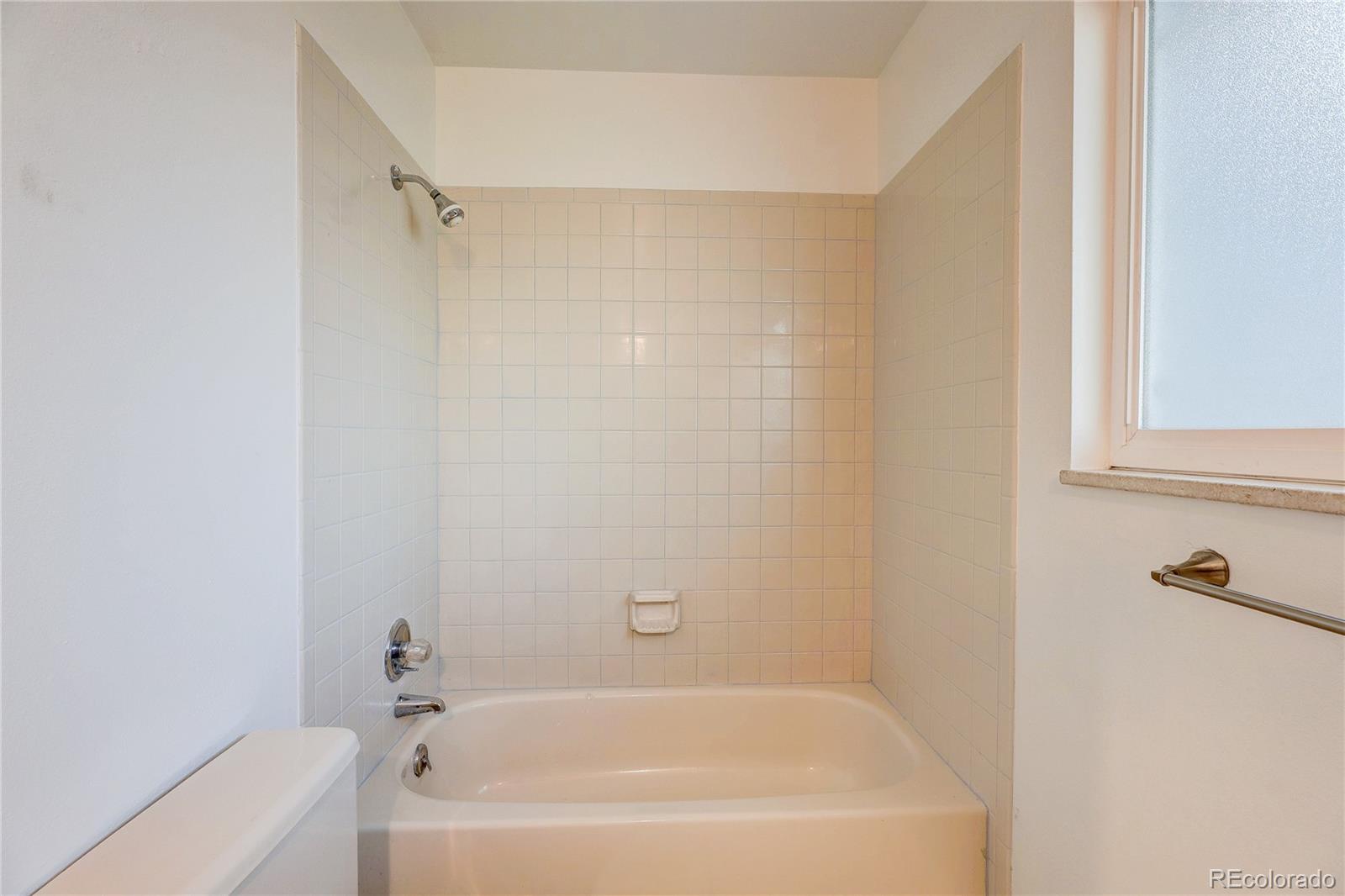 MLS Image #26 for 3535 s corona street,englewood, Colorado