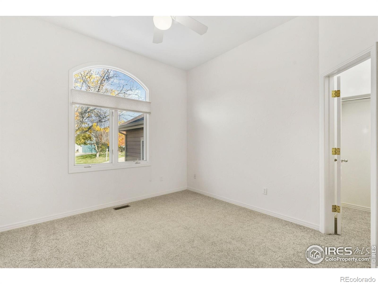 MLS Image #17 for 5360  lighthouse point court,loveland, Colorado