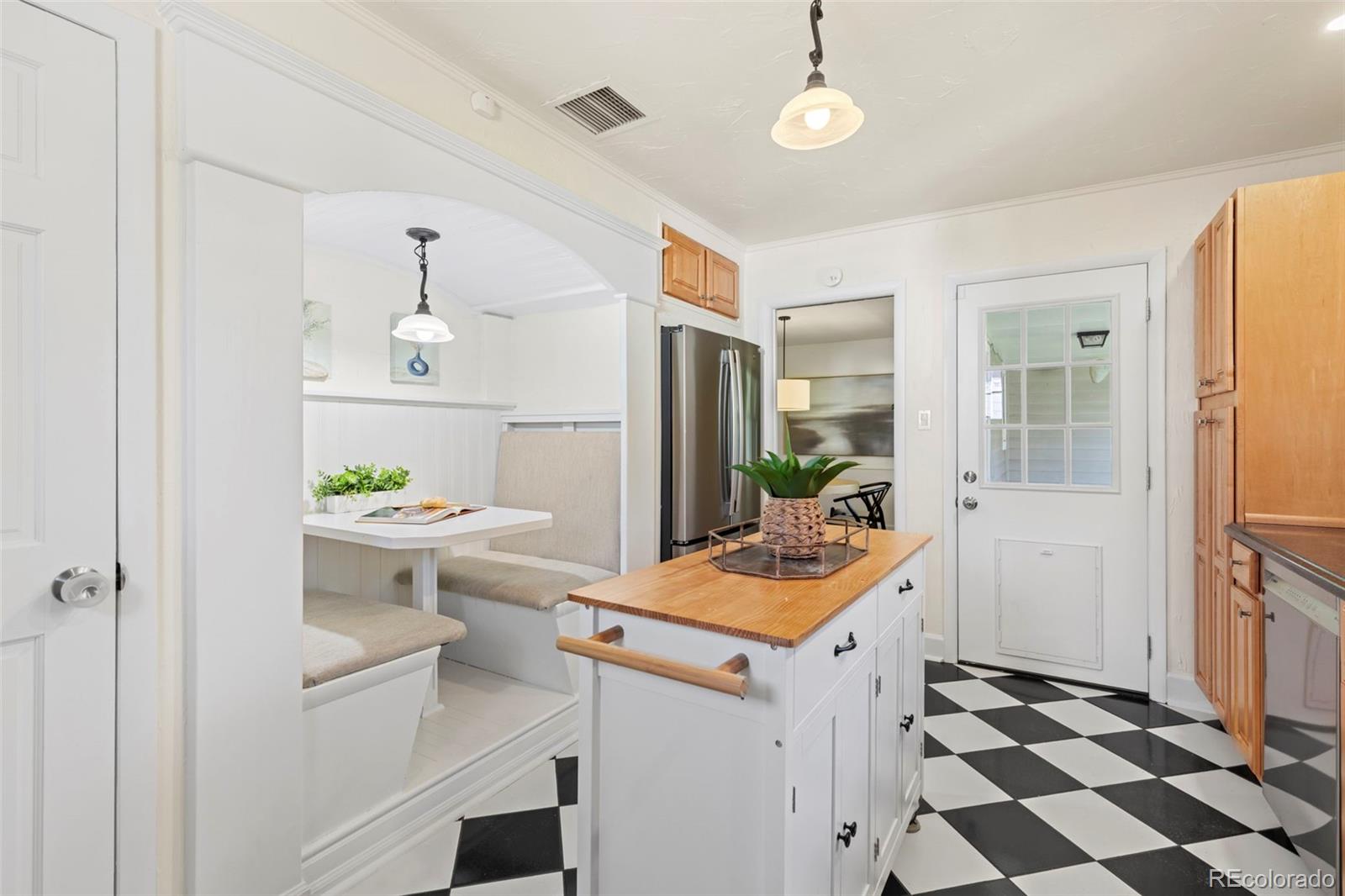 MLS Image #10 for 3173 s gaylord street,englewood, Colorado