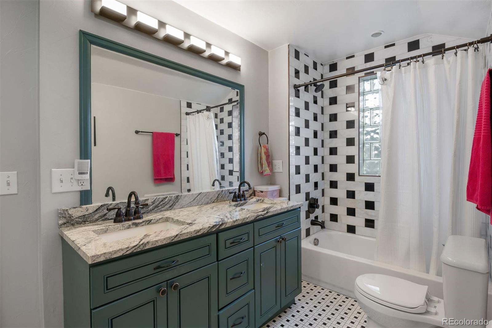 MLS Image #20 for 800  steele street,denver, Colorado