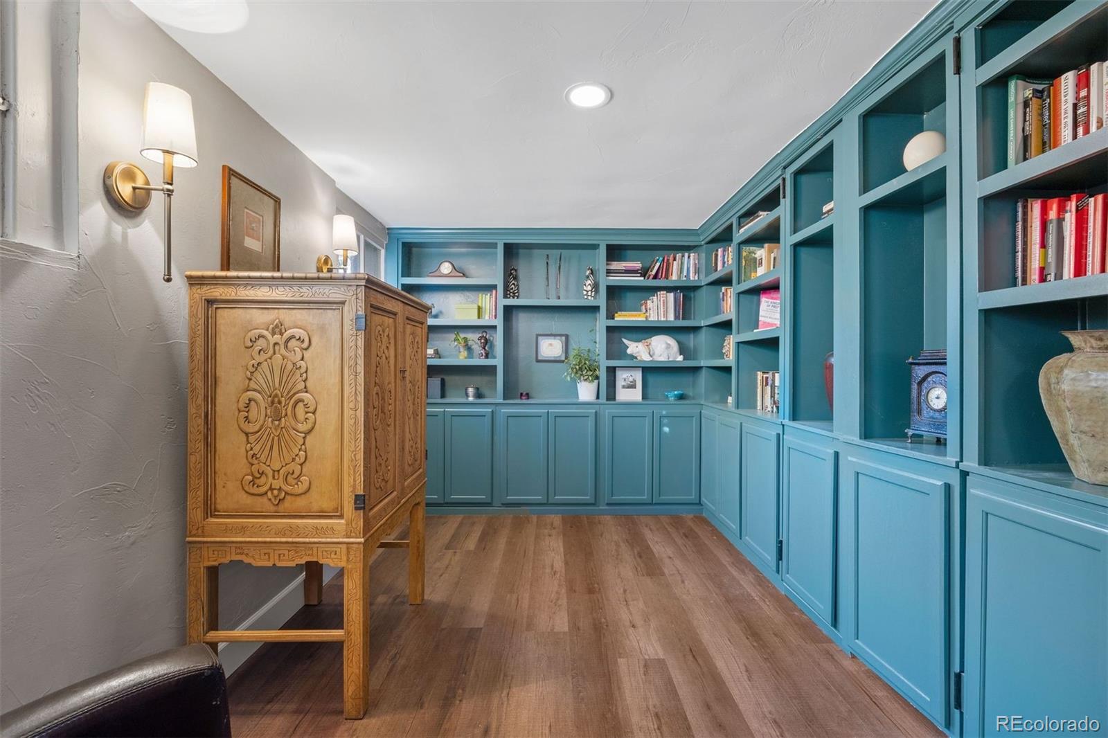 MLS Image #23 for 800  steele street,denver, Colorado
