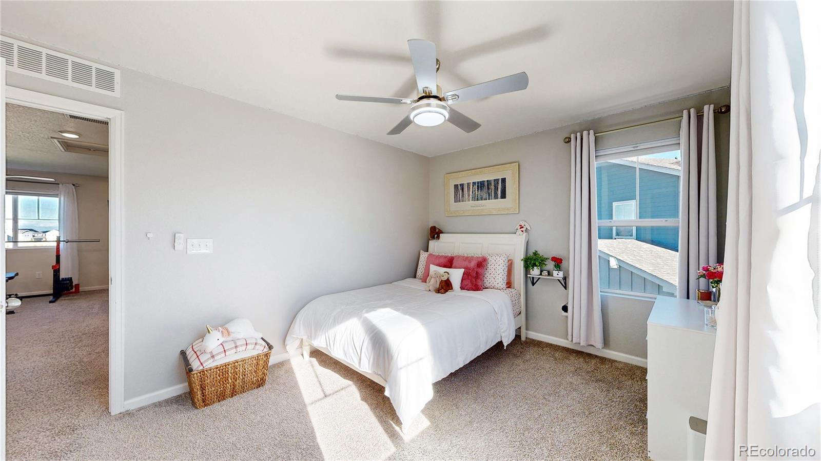 MLS Image #20 for 26709 e 1st place,aurora, Colorado