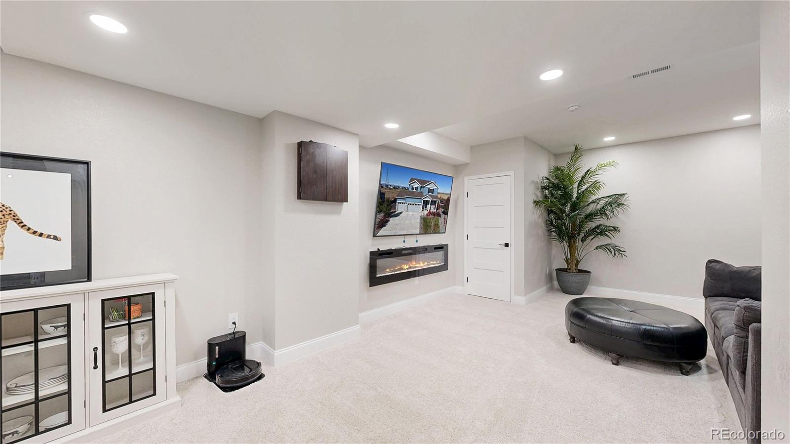 MLS Image #26 for 26709 e 1st place,aurora, Colorado