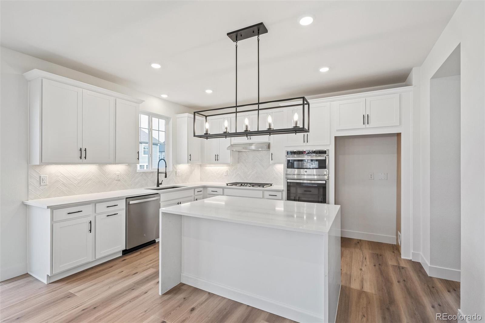MLS Image #10 for 15496  krameria street,thornton, Colorado