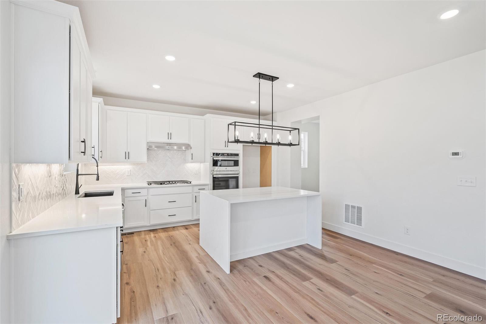 MLS Image #12 for 15496  krameria street,thornton, Colorado
