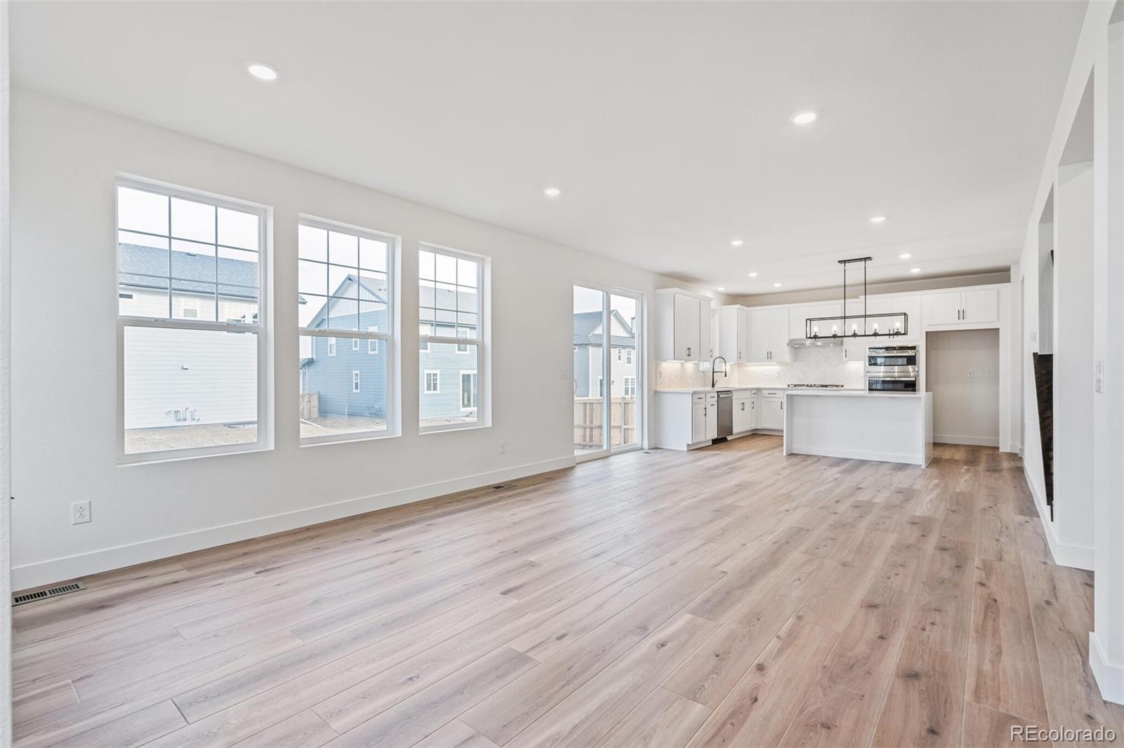 MLS Image #5 for 15496  krameria street,thornton, Colorado