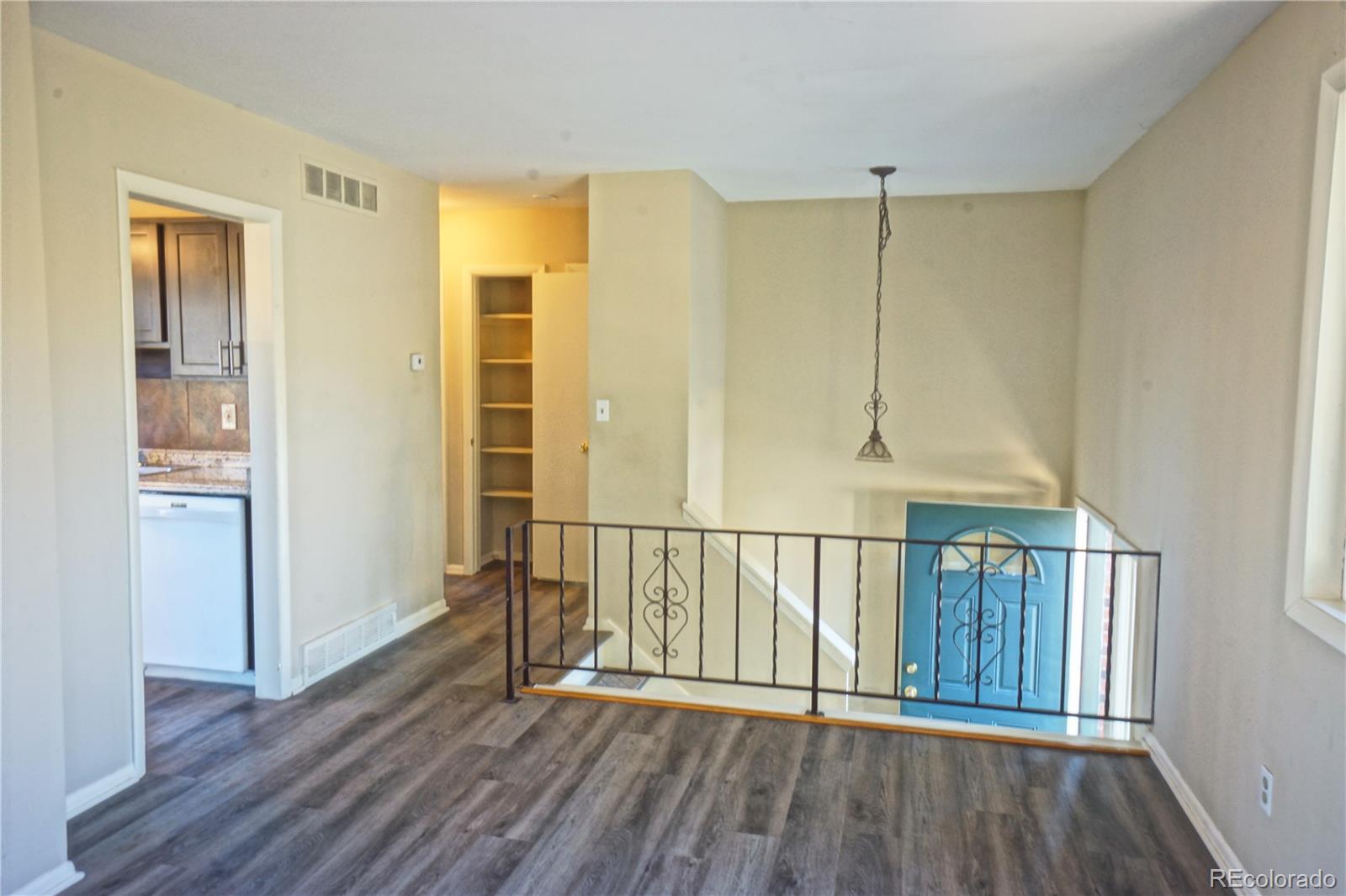 MLS Image #4 for 290  zion street,aurora, Colorado