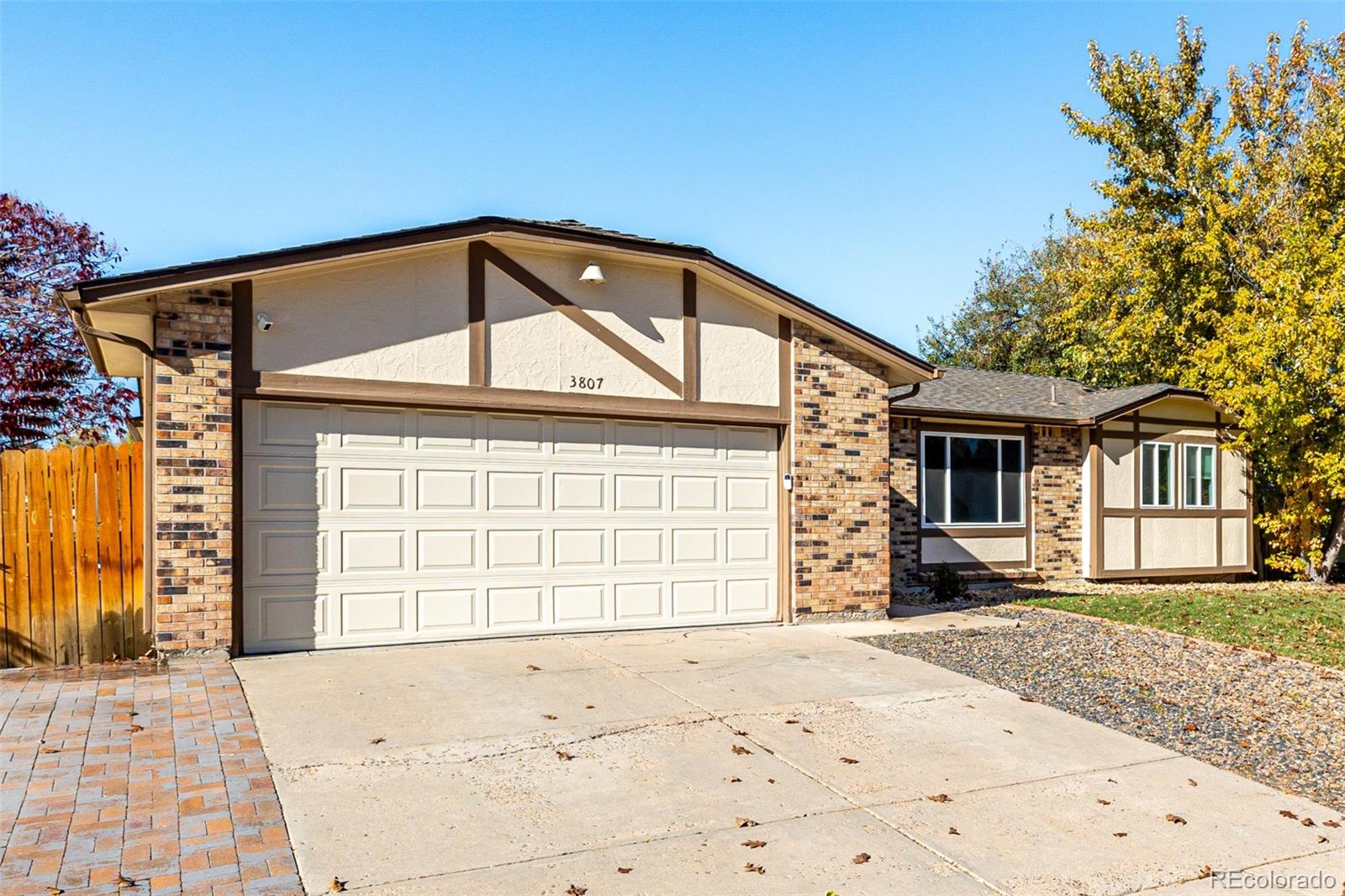 MLS Image #2 for 3807 s andes way,aurora, Colorado