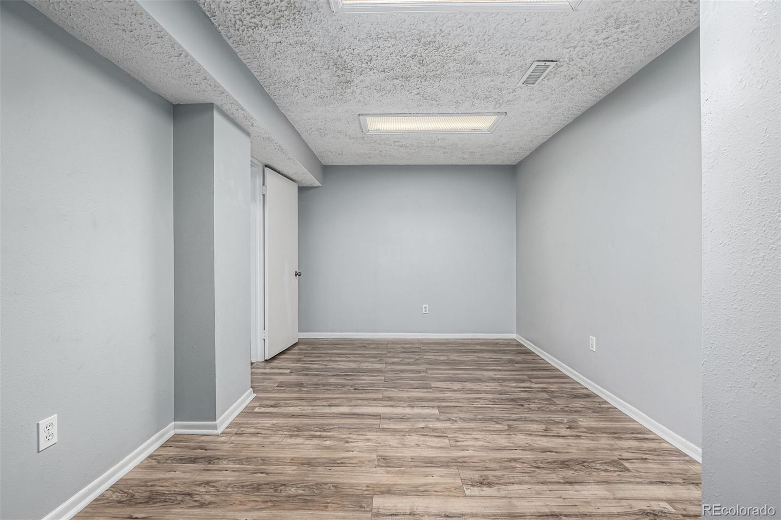MLS Image #26 for 3807 s andes way,aurora, Colorado