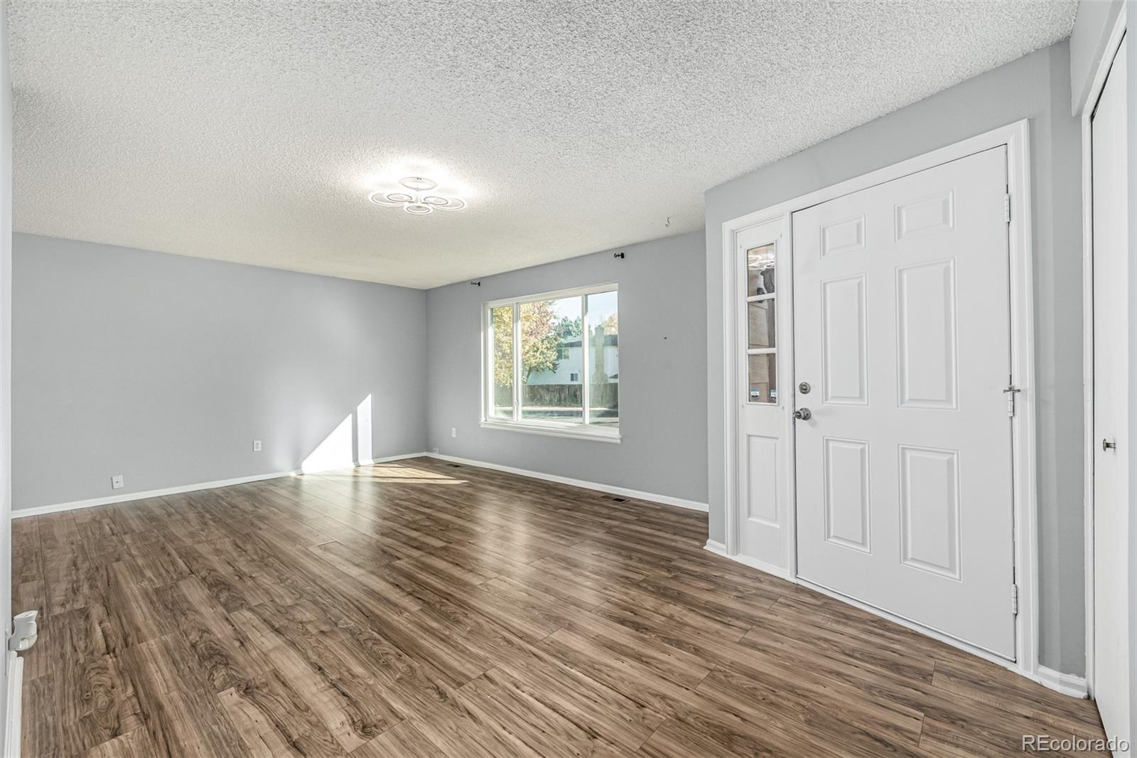 MLS Image #3 for 3807 s andes way,aurora, Colorado