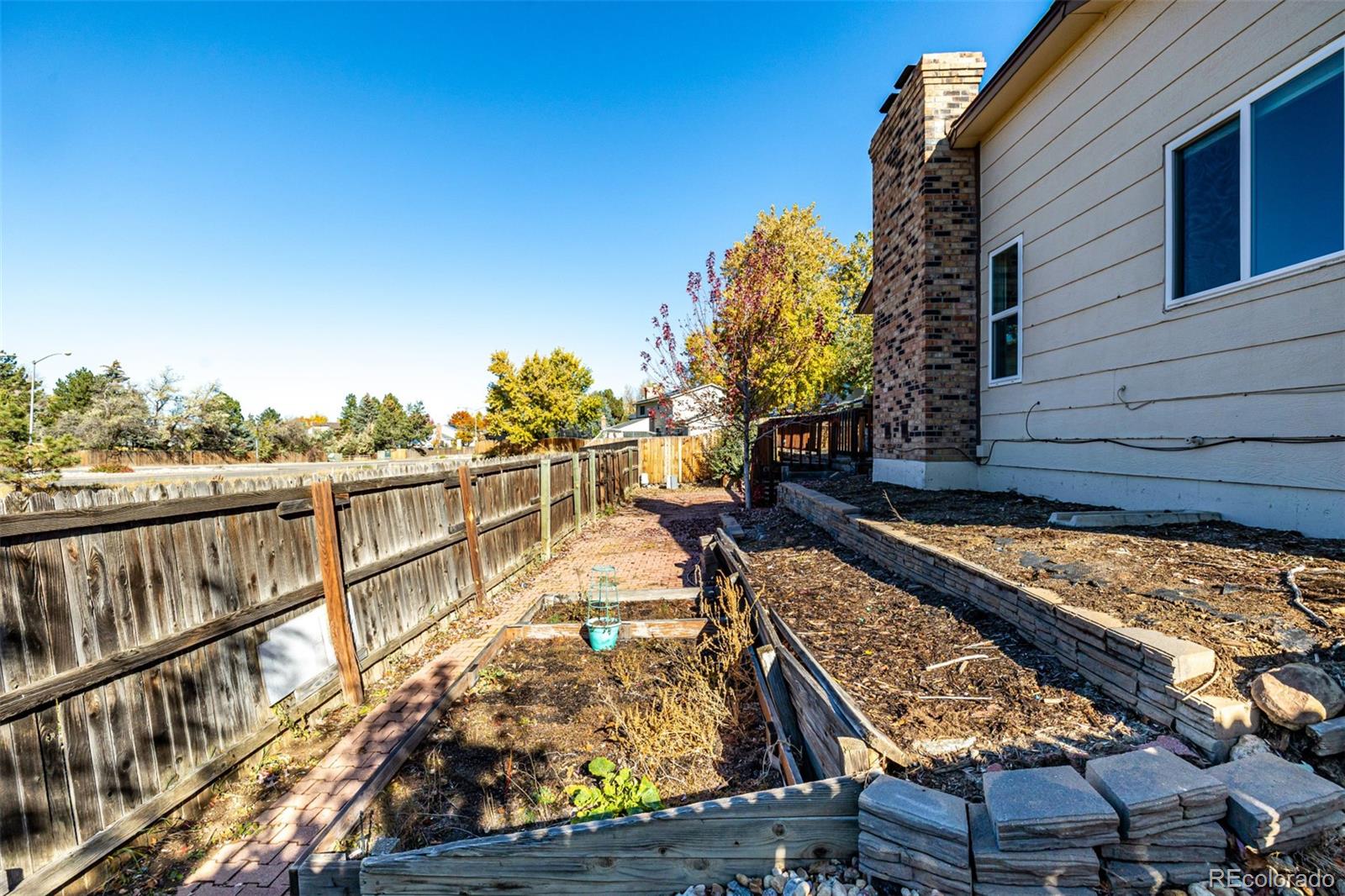 MLS Image #47 for 3807 s andes way,aurora, Colorado
