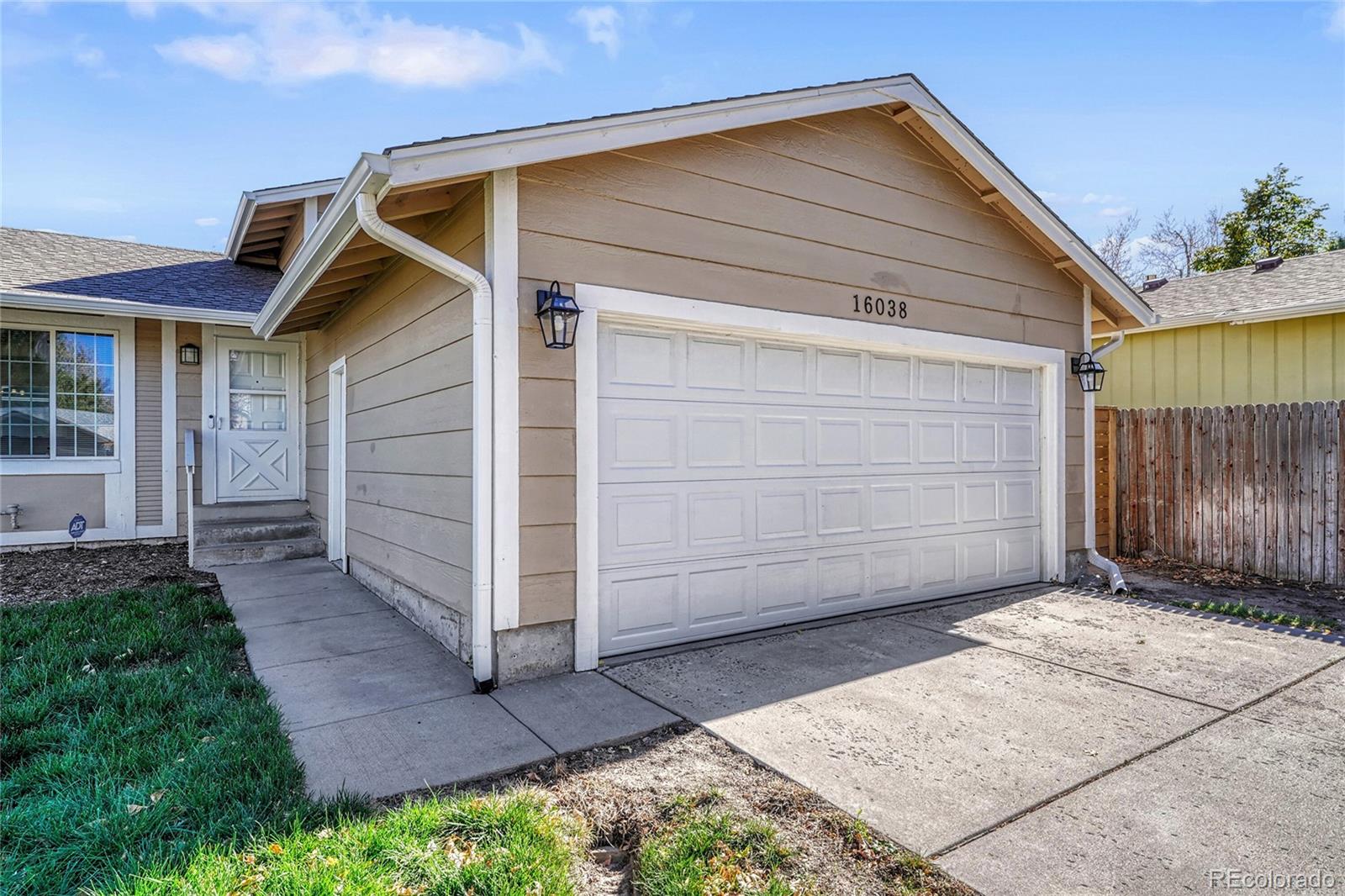 MLS Image #3 for 16038 e oxford drive,aurora, Colorado