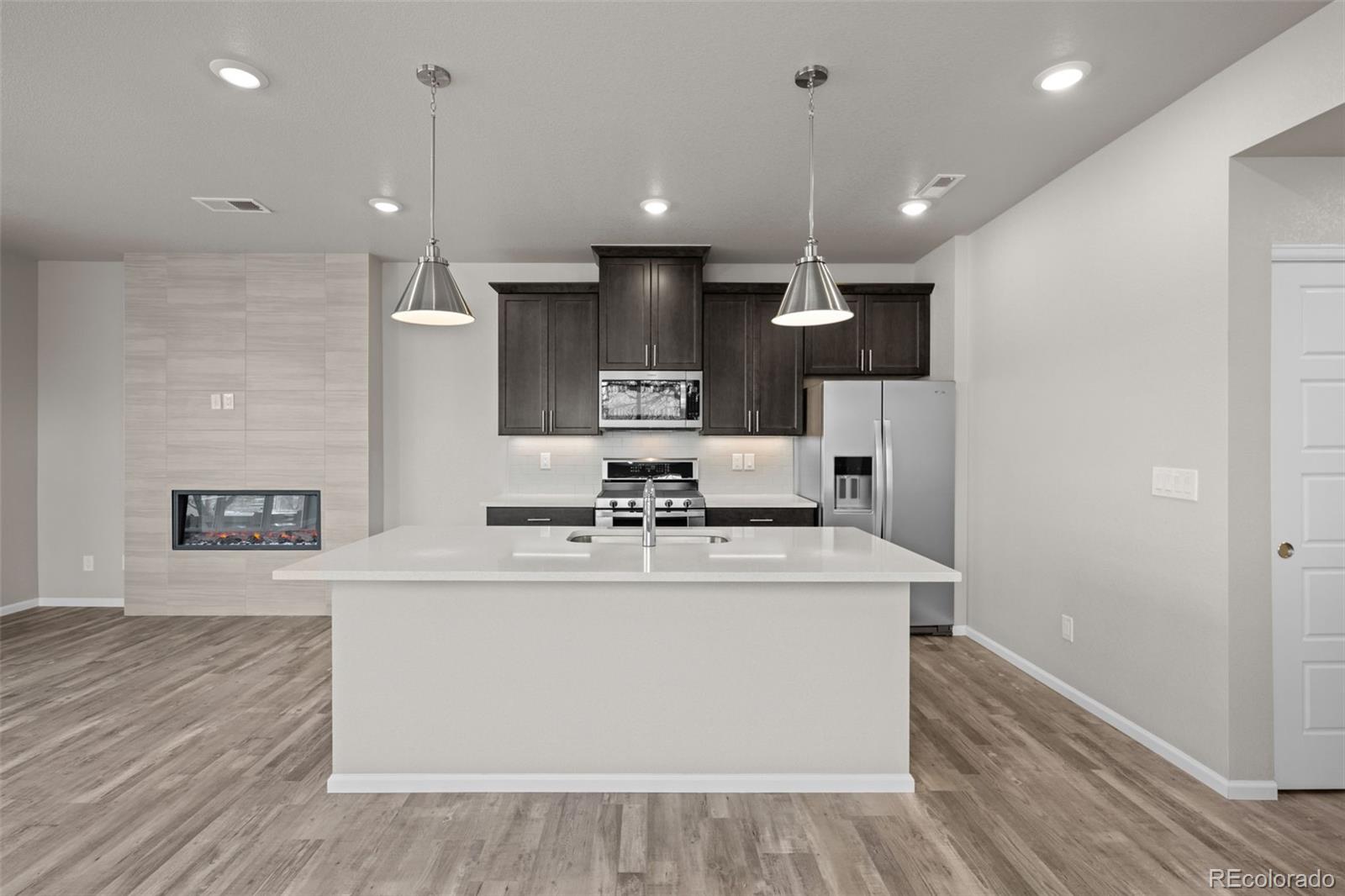 MLS Image #11 for 9487 w 58th lane a,arvada, Colorado