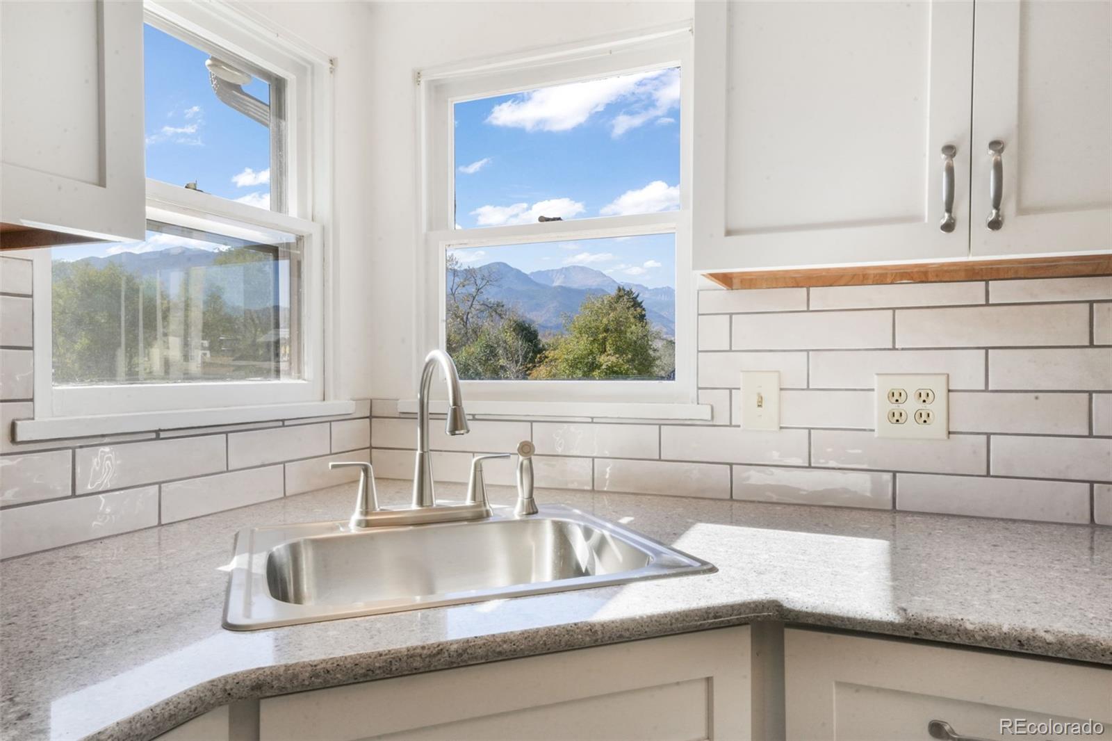 MLS Image #9 for 135  helena lane,colorado springs, Colorado