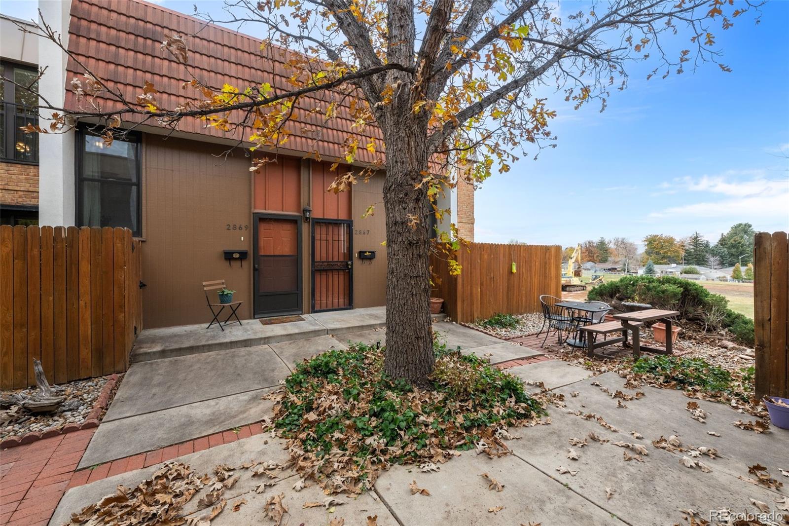 MLS Image #23 for 2869 s locust street,denver, Colorado