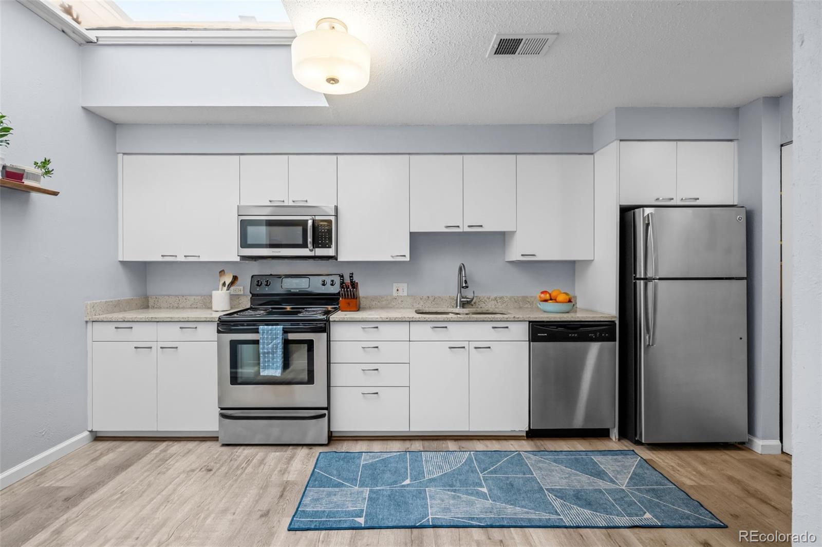 MLS Image #8 for 2869 s locust street,denver, Colorado