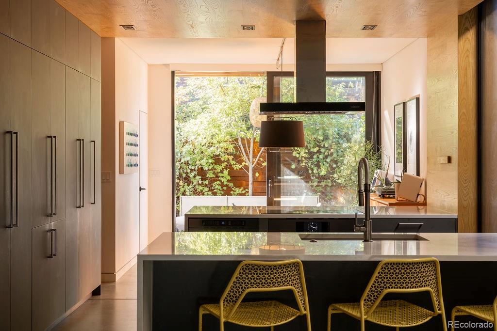MLS Image #11 for 3837 n high street,denver, Colorado
