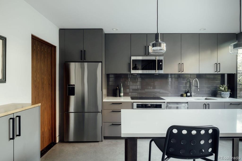 MLS Image #29 for 3837 n high street,denver, Colorado