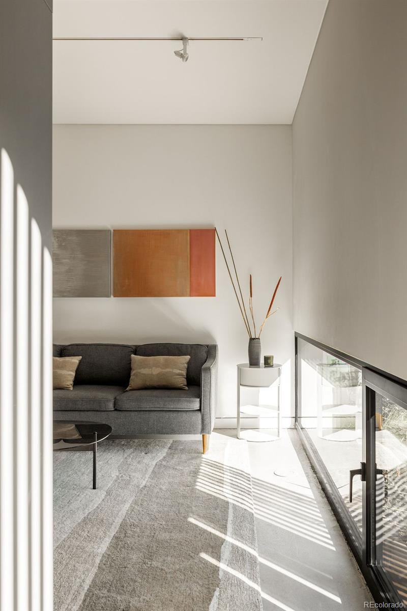 MLS Image #6 for 3837 n high street,denver, Colorado