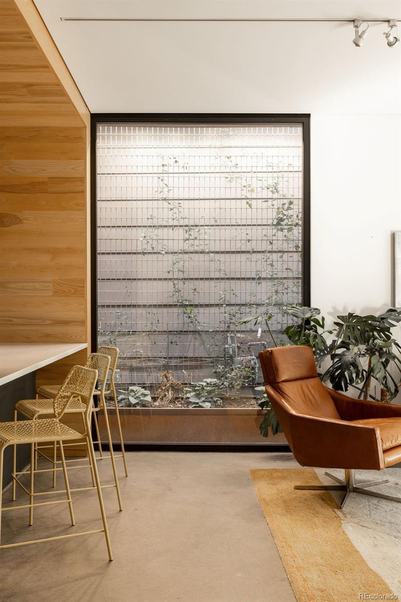 MLS Image #8 for 3837 n high street,denver, Colorado
