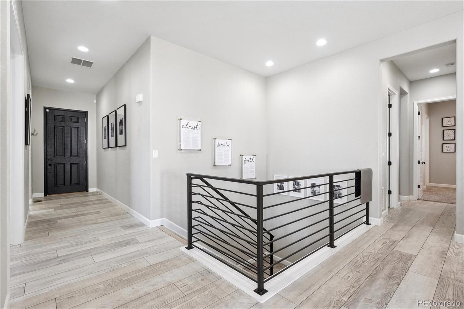 MLS Image #15 for 27705 e davies drive,aurora, Colorado